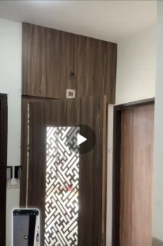 Flats & Apartments for Sale in Andheri West, Mumbai (711 Sq.ft.)