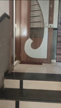 3 BHK Flats & Apartments for Sale in Vile Parle West, Mumbai (1000 Sq.ft.)