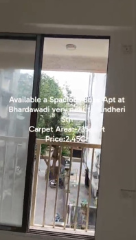 Flats & Apartments for Sale in Andheri West, Mumbai (735 Sq.ft.)