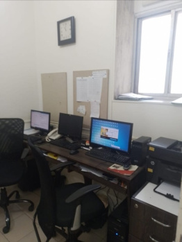 Office Space for Rent in Vile Parle West, Mumbai (275 Sq.ft.)