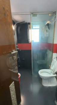 Flats & Apartments for Sale in Juhu, Mumbai (900 Sq.ft.)