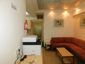 825 Sq.ft. Office Space for Sale in Om Nagar, Mumbai