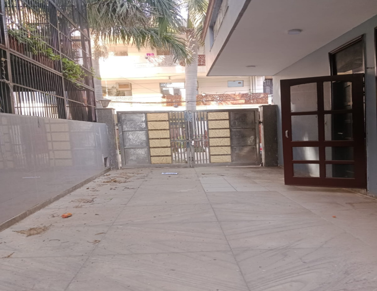 Independent House For Rent In Sector 40, Gurgaon (2800 Sq.ft.)
