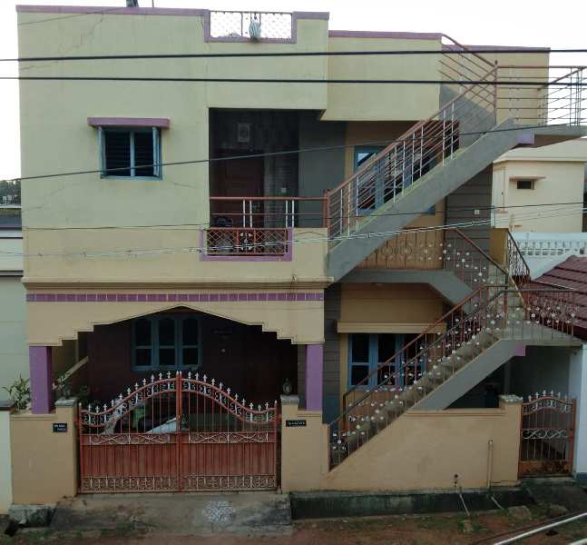 Rental income Residnetial Buildimg for sale in Uppalli - Chikkamagaluru