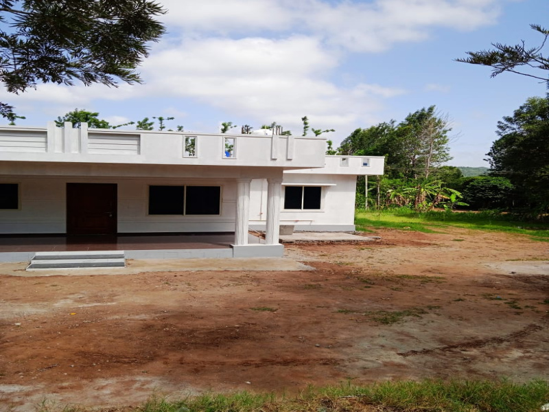 1.5 acre Back water attached plantation with farm house for sale