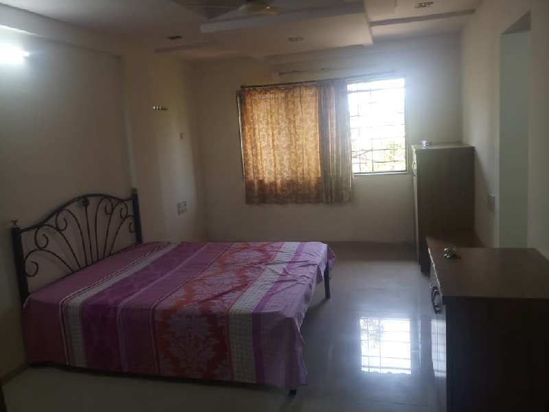1390 Sq.ft. Banquet Hall & Guest House for Sale in MG Rd, Mahabaleshwar