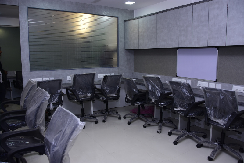 Fully Furnished 10 seater office in commercial complex suitable for CA, Lawyer, Estate agent and IT