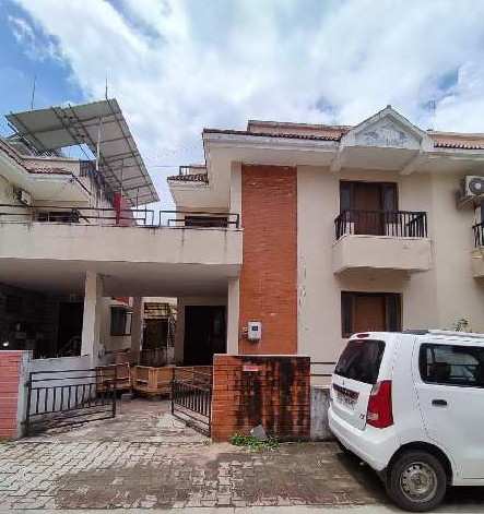 4 BHK Individual Houses / Villas for Sale in Waghodia Road, Vadodara (2200 Sq.ft.)