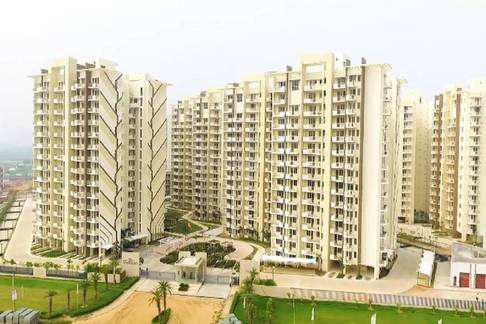 3 BHK Flats & Apartments for Sale at Dwarka Expressway, Gurgaon