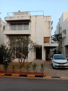 4 BHK Individual Houses / Villas for Sale in Tumkur Road, Bangalore (3162 Sq.ft.)