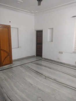 It's 4bhk flat available for rent in Hanuman Nagar vistar