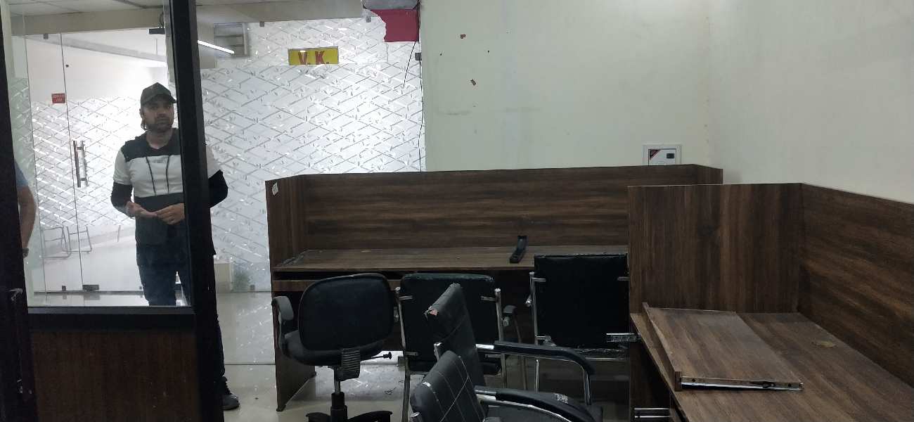 300 Sq.ft. Office Space for Rent in Chandigarh Road, Ludhiana