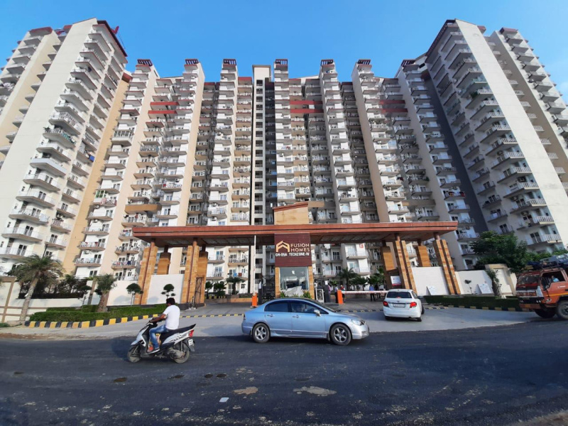 4 BHK Flats & Apartments for Sale in Techzone 4, Greater Noida (1995 Sq.ft.)