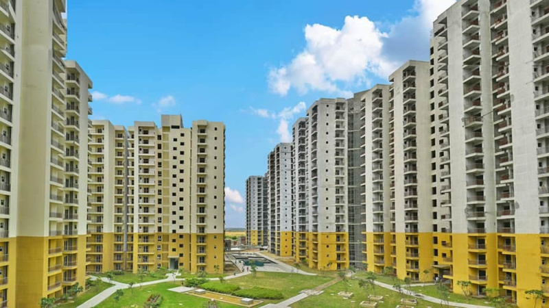 3 BHK Flats & Apartments for Sale in Sector 1, Noida (1520 Sq.ft.)