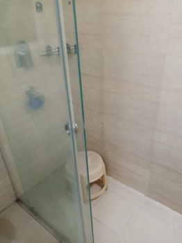 Flats & Apartments for Sale in NH 24 Highway, Ghaziabad (1100 Sq.ft.)