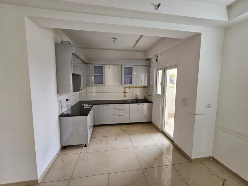 Flats & Apartments for Sale in Sector 144, Noida (1475 Sq.ft.)