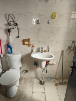 Flats & Apartments for Sale in Techzone 4, Greater Noida (1230 Sq.ft.)