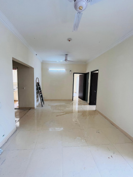 Flats & Apartments for Sale in NH 24 Highway, Ghaziabad (1425 Sq.ft.)