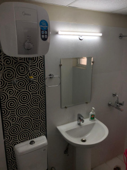 Flats & Apartments for Rent in Sector 137, Noida (1045 Sq.ft.)