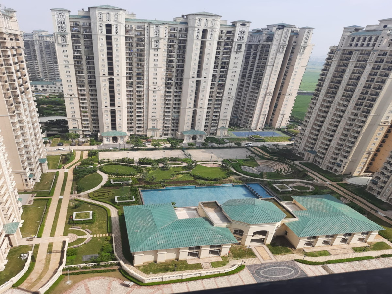Flats & Apartments for Sale in Sector 150, Noida