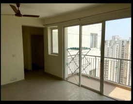 Flats & Apartments for Sale in Sector 151, Noida (927 Sq.ft.)
