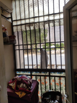 Flats & Apartments for Sale in Techzone 4, Greater Noida (860 Sq.ft.)