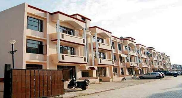 SPACIOUS 3 BHK  2nd FLOOR FLAT IN DHAKOLI