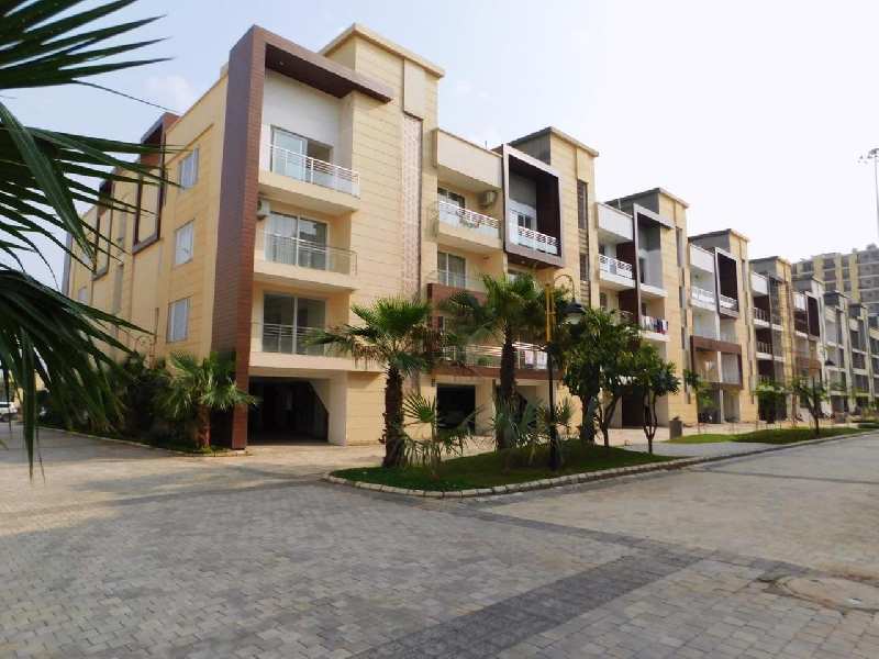 2 BHK Flats & Apartments for Sale in Patiala Road, Zirakpur (1156 Sq.ft.)