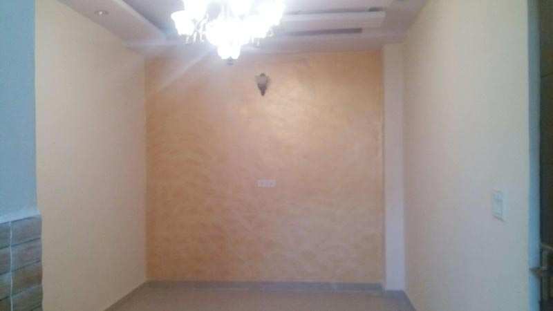 2 BHK Builder Floor for Sale in Sainik Colony, Faridabad (810 Sq.ft.)