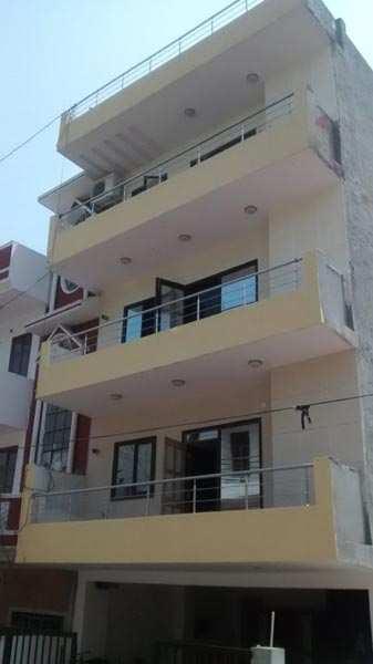 3 BHK Builder Floor for Sale in Sainik Colony, Faridabad (153 Sq. Yards)