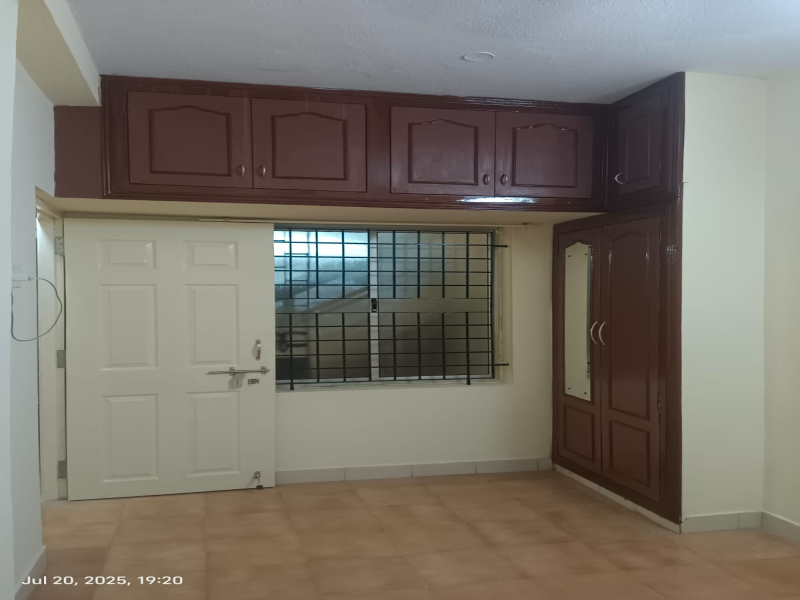 Flats & Apartments for Sale in Adyar, Chennai (880 Sq.ft.)