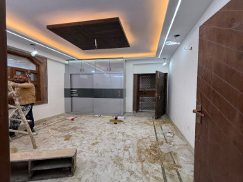 3 BHK Flats & Apartments for Sale in Shakti Khand 4, Ghaziabad (1050 Sq.ft.)