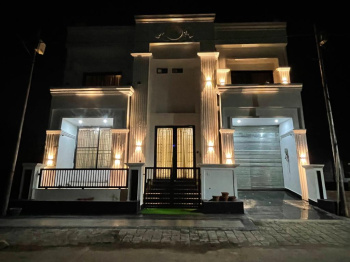 Luxury villa in Ashiyana Lucknow