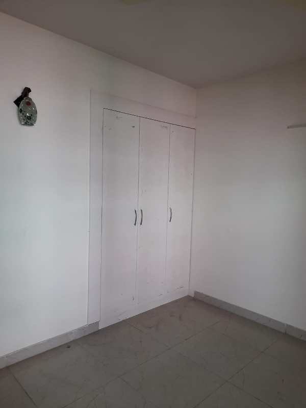 3 BHK Flats & Apartments for Rent in Sector 88, Faridabad (1660 Sq.ft.)