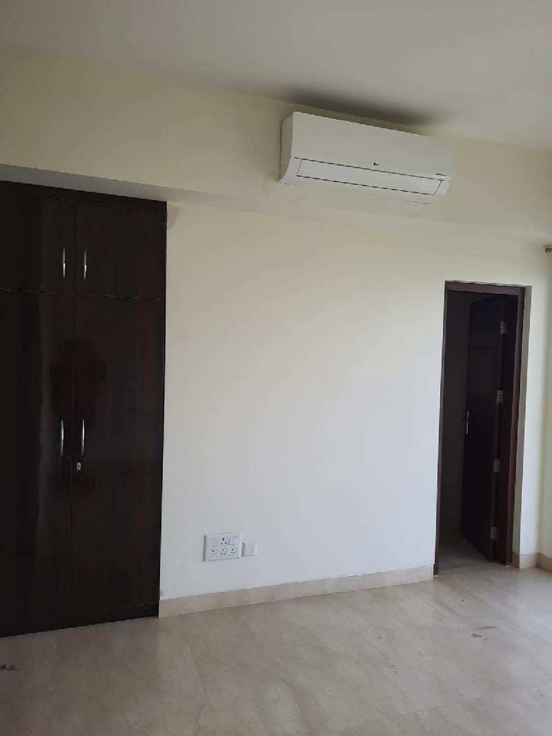 3 BHK Flats & Apartments for Rent in Sector 81, Faridabad (1940 Sq.ft.)