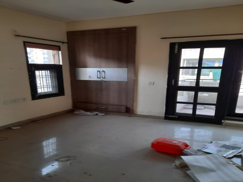 2 BHK Flats & Apartments for Sale in Sector 88, Faridabad (1273 Sq.ft.)