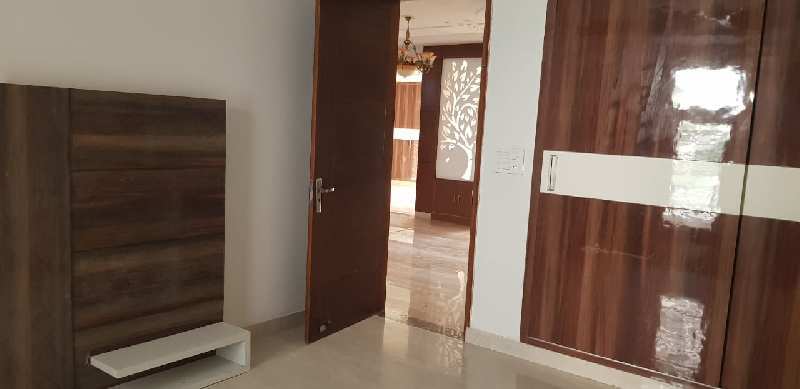 4 BHK Builder Floor for Sale in Sector 85, Faridabad (350 Sq. Yards)