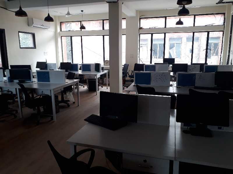 Commercial Office Space 1000sqft for Rent in Saket