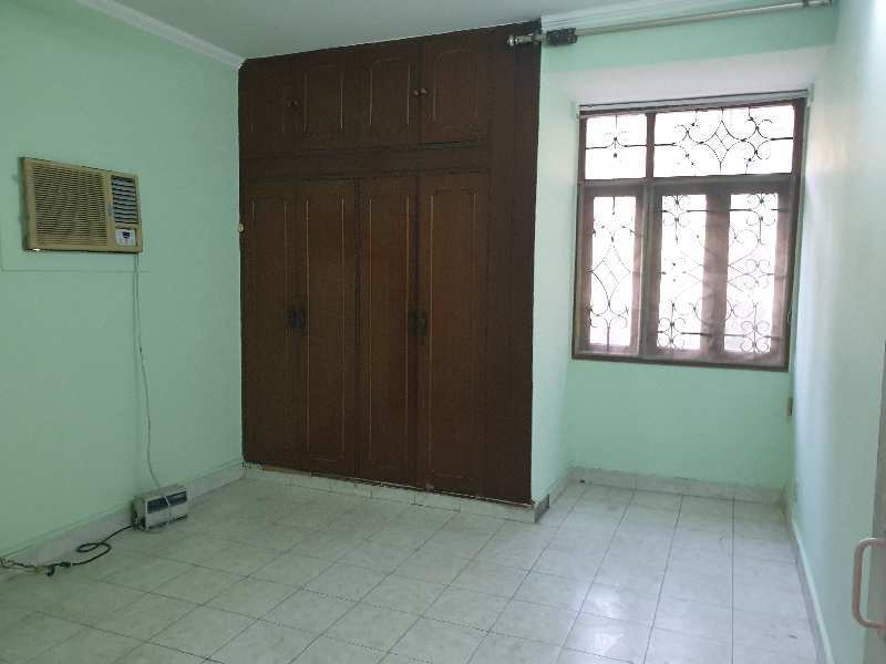 A Specius 3BHK Independent floor for Rent in Saket