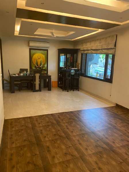 4BHK Park facing available for Rent in Saket, South Delhi