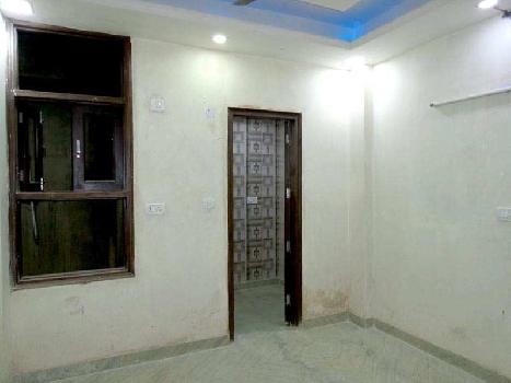 2 BHK Builder Floor for Sale in Azadpur, North Delhi