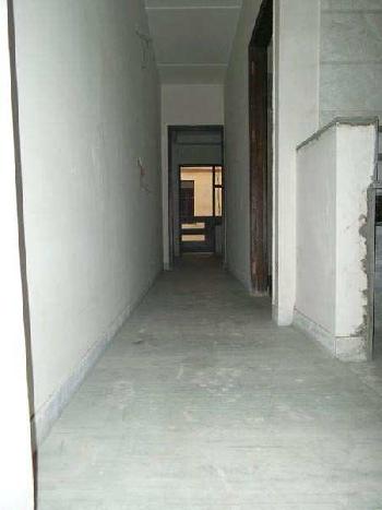 3 Room flat, Ground Floor, affordable price in Model Town, Azadpur, North Delhi