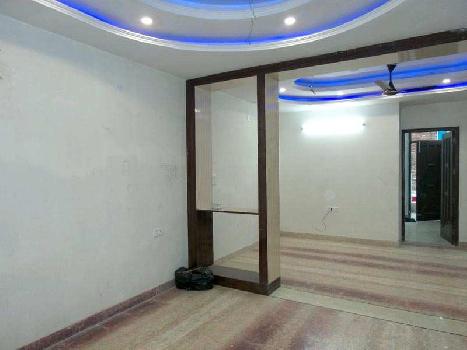 3 BHK flat at Adarsh Nagar, Azadpur, Delhi North