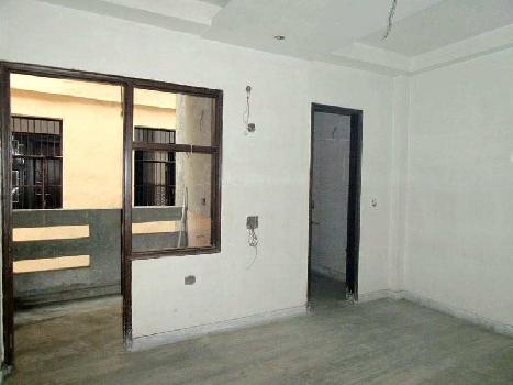 Affordable 3 Rooms Floor at Model Town, Noth Delhi