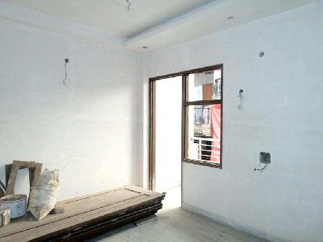 Affordable 3 Rooms Floor at Model Town, Noth Delhi