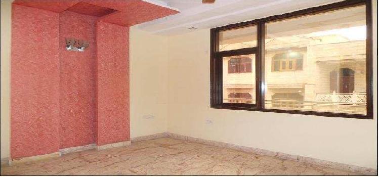220 Sq. Yards Flats & Apartments for Pg in Polo Road, North Delhi