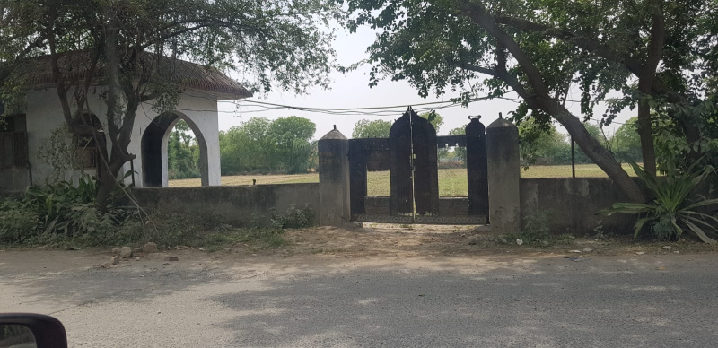 Farm land for sale on main Jhatikra road