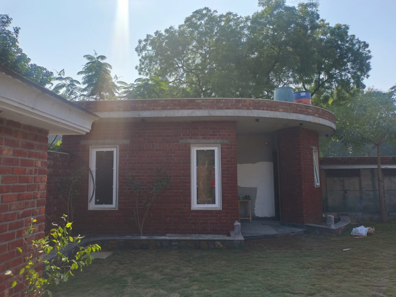 5 BHK Individual Houses / Villas for Sale in Kapas Hera Extension, Kapashera, Delhi (1100 Sq. Yards)