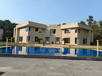 Beautyfull and maintained farm house is available for sale in delhi rajokri