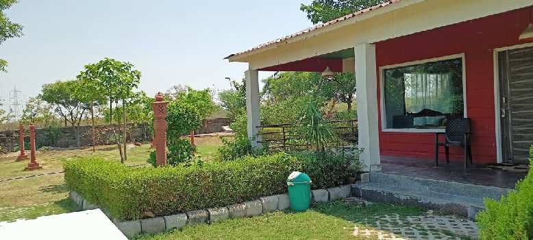 1 RK Farm House for Sale in Tajpur Pahari, Badarpur, Delhi (9070 Sq.ft.)